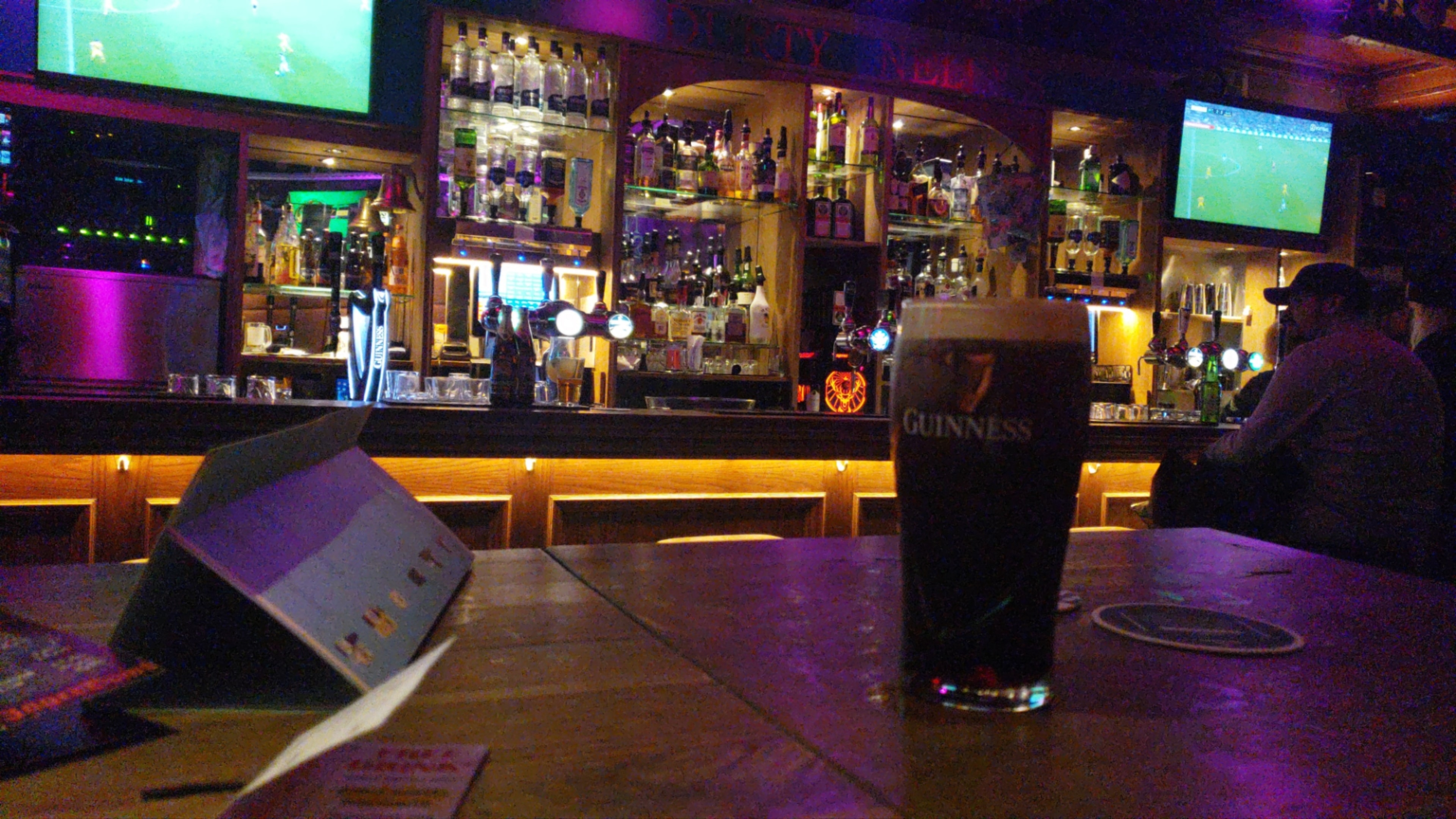 CHAMIGOS BAR